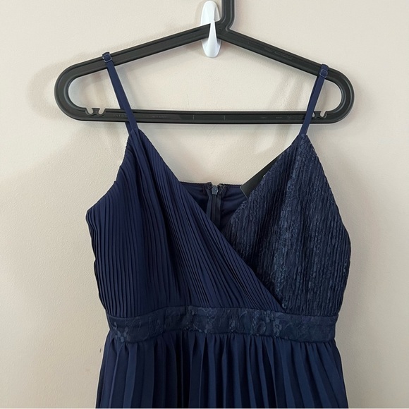 Lulu’s Date With a Daydream Pleated Lace Tiered Maxi Dress medium Navy blue - Picture 4 of 13